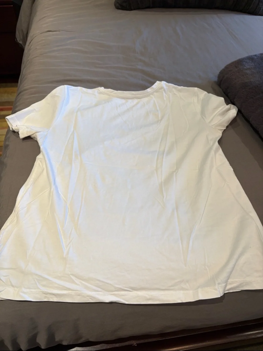 Vintage Zara White Graphic Tee with Colorful Portrait - Picture 2 of 3